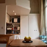 Beautiful Studio In The Heart Of Paris
